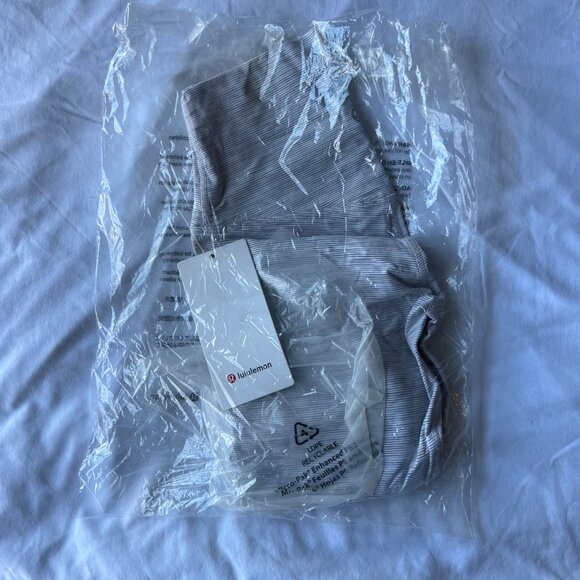 New Lululemon Align HR Pant Wee Are From Space Nimbus Crop 23" - Picture 4 of 5